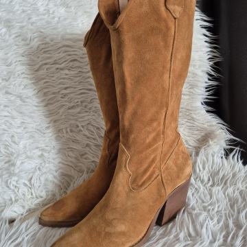 Gotovo nove kožne kaubojke br.41