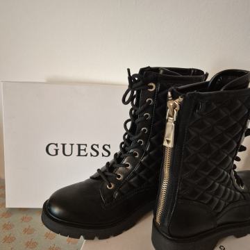 Guess crne zimske čizme, vel 38