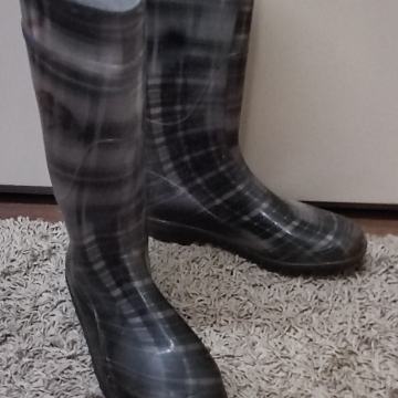 Gumene čizme 41