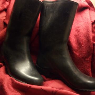 GUMENE ČIZME SA POSTAVOM br. 38-