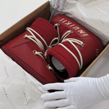 Nove inuikii čizme 39