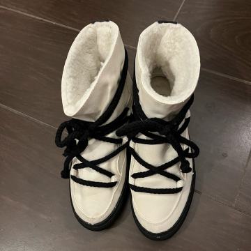 INUIKII Cizme broj 38