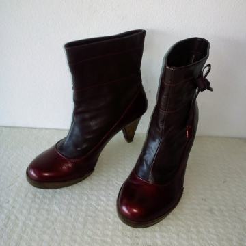 SNIŽENO! JAYWALK čizmice od prave kože/ vel. 39 (realno 38)