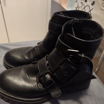 Jenny fairy br.40 kožne kvalitetne gležnjače