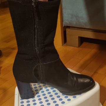 Camper polučizme Kara (40/41) kao nove