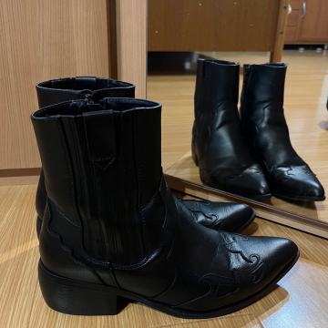 Kaubojke br. 41 Catwalk