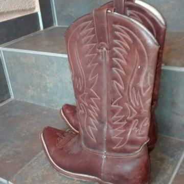 Kaubojske kozne cizme br 41