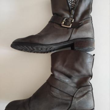 Kožne čizme 19 eura- POVOLJNO!!!