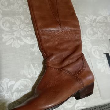 Kožne čizme, ručni rad