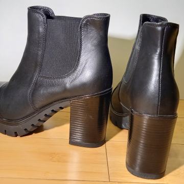 Kožne gležnjače Borovo, broj 38