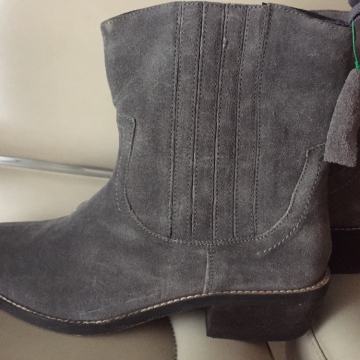 Kožne sive gležnjače brušena koža novo!