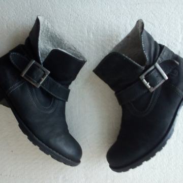 LASOCKI kratke tople čizmice od prave kože/ vel.36