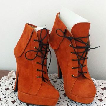 LEA-GU! KOŽNE NOVE! DRAGISVI! UDOBNE..MEKANE! BRUŠENA KOŽA! NOVE