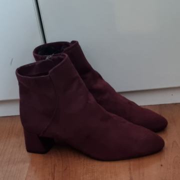 MANGO BORDO GLEŽNJAČE CIPELE br. 40
