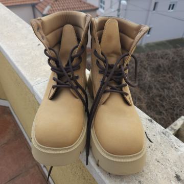 NOVO Mango Oker Čizme 41 broj