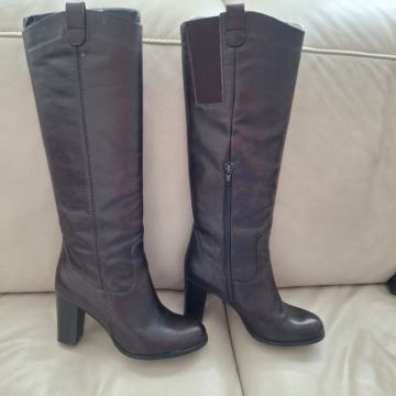 MARELA kozne cizme br 37