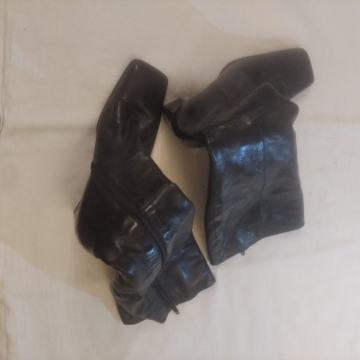 Meke kožne čizme vel. 38