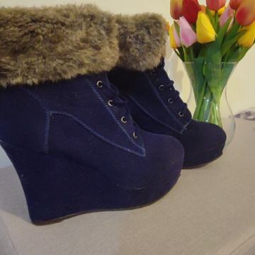 Modre čizmice sa dodatkom krzna