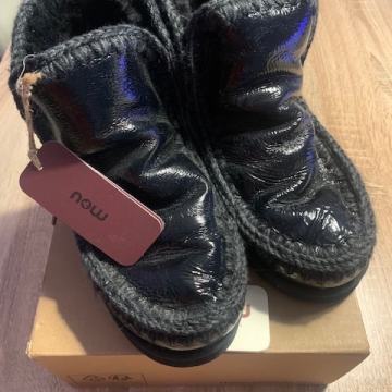 Mou crne zimske čizme