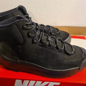 Nike City Classic gležnjače br 39