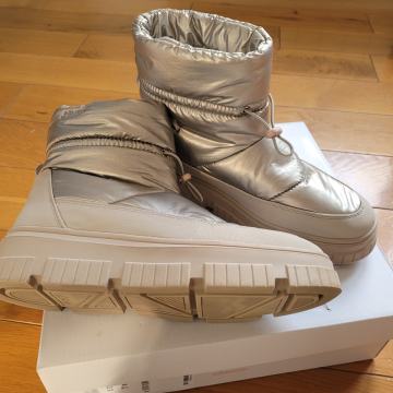 S.oliver tople čizme za zimu/snijeg