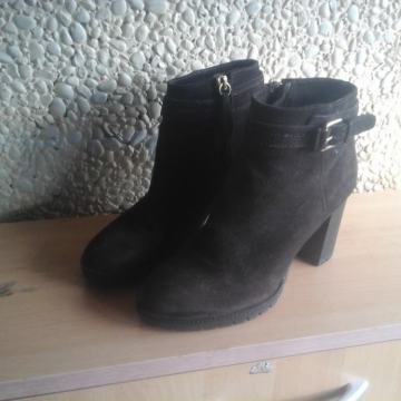 Petra br 37 kožne cipele kao nove