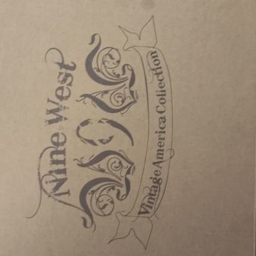 Prodajem očuvane čizme