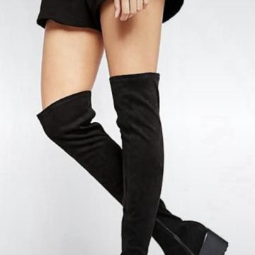 Pull and Bear čizme iznad koljena broj 38