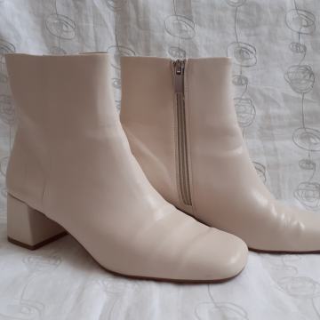 Pull & Bear čizme gležnjače