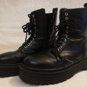 Čizmice Pull & Bear br. 39