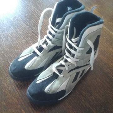 Reebok br.37,5 kožne kvalitetne udobne čizmice