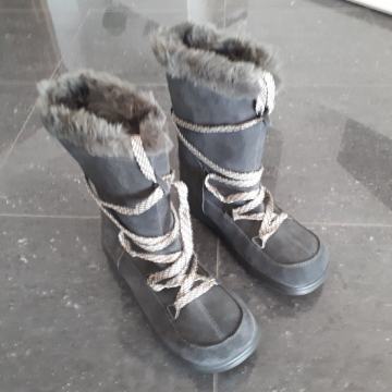 Rocket Dog - tople ženske čizme - NOVO!