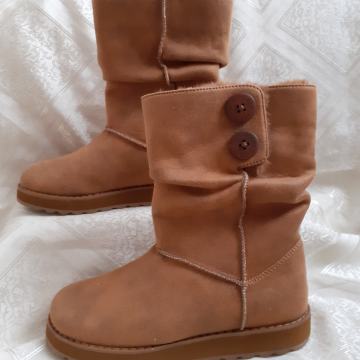 Skechers nove krznene čizme čizmice