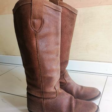 Kožne čizme u camel nijansi