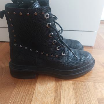 Timberland čizme 37.5 NOVO