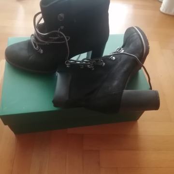 Timberland gležnjače 39 broj SNIŽENO