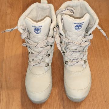 Timberland tople vodootporne bež čizme za stopalo vel.38