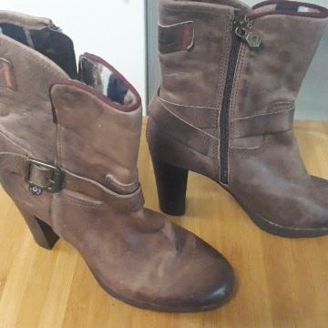 Tommy Hiflinger ženske čizme br 38