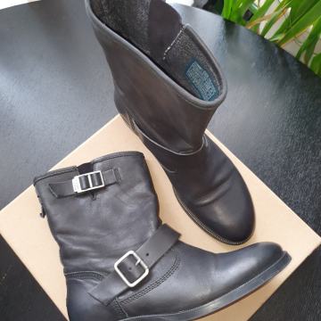 Tommy Hilfiger čizme