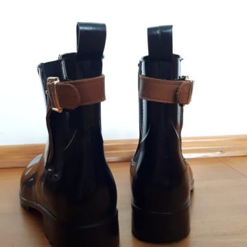 Tommy Hilfiger čizmice