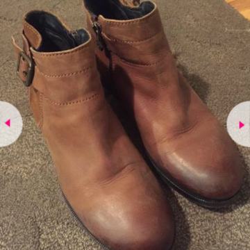 Tommy Hilfiger kožne gležnjače vel38