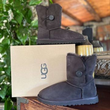 UGG Bailey Button II ženske čizme Originalna cijena -239 €