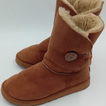 UGG čizme br. 38