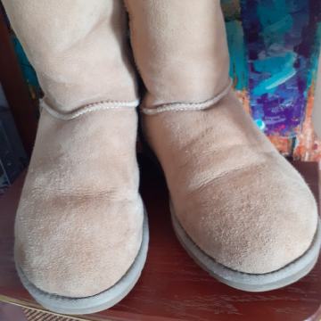 UGG CIZME br 40