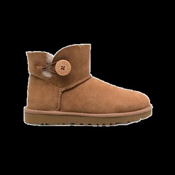 Ugg čizme *nije fiksno*