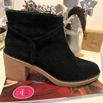 Ugg nove cizme