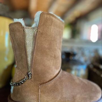 UGG Classic Sparkle Zip ženske čizme kestenjaste boje - 249 €