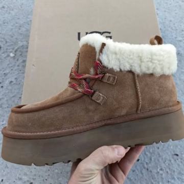 UGG Funkarra Cabin Cuff Chestnut