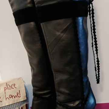 Visoke čizme/potpetice do koljena od janjeće kože