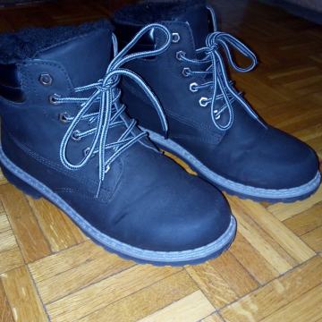 Tople crne cipele/čizme s krznom samo 16€!!!